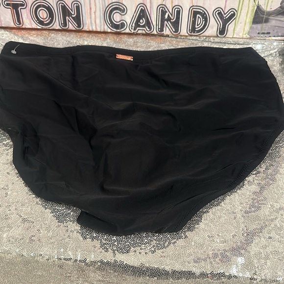 Black bikini bottom - Picture 2 of 5